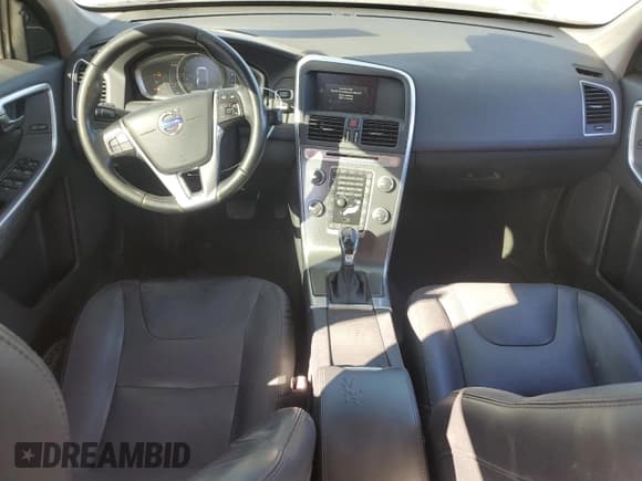 ✅ 2016 Volvo XC60 T6 Drive-E • VIN: YV449MDK8G2782327 • Lot: 87106535. Listed on Copart with 135,592 mi. Free auction sales archive from the USA and detailed vehicle history report at DreamBid. Image 8.