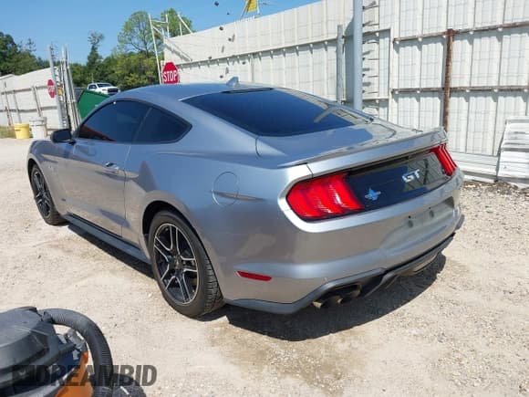 ✅ 2021 Ford Mustang GT • VIN: 1FA6P8CF6M5156594 • Lot: 43165254. Listed on IAAI with 43,467 mi. Free auction sales archive from the USA and detailed vehicle history report at DreamBid. Image 3.