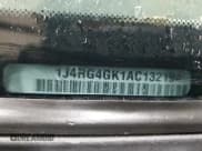 ✅ 2010 Jeep Commander Sport • VIN: 1J4RG4GK1AC132194 • Lot: 59276295. Listed on Copart with 268,856 mi. Free auction sales archive from the USA and detailed vehicle history report at DreamBid. Image 13.