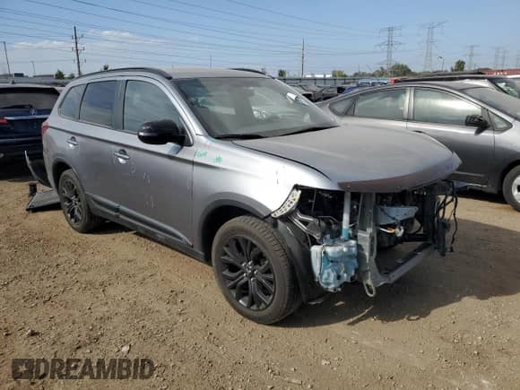 2018 Mitsubishi Outlander ES z VIN JA4AZ3A3XJZ023782, wystawiony jako Copart lot #84819265 z przebiegiem 64 823 mil mil oraz Szkoda całkowita • Salvage title. Historia ofert i sprzedaży dostępna na DreamBid. Obrazek 4.