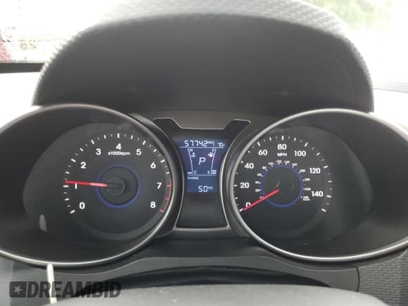 ✅ 2017 Hyundai Veloster • VIN: KMHTC6AD5HU317359 • Lot: 72613144. Wystawiony na Copart z przebiegiem 57 742 mil. Bezpłatny archiwum sprzedaży aukcyjnych z USA i szczegółowy raport historii pojazdu na DreamBid. Zdjęcie 9.