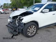 ✅ 2019 Nissan Rogue SV • VIN: KNMAT2MT0KP527137 • Lot: 42109988. Listed on IAAI with 128,501 mi. Free auction sales archive from the USA and detailed vehicle history report at DreamBid. Image 6.