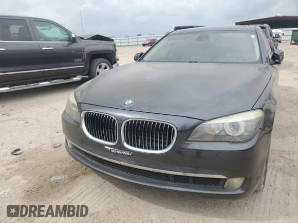 ✅ 2012 BMW 7 Series 750Li • VIN: WBAKB8C59CC962970 • Lot: 54011145. Wystawiony na Copart z przebiegiem 111 007 mil. Bezpłatny archiwum sprzedaży aukcyjnych z USA i szczegółowy raport historii pojazdu na DreamBid. Zdjęcie 5.