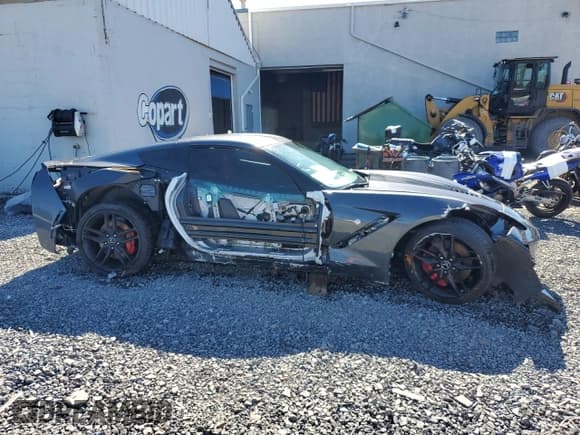 ✅ 2014 Chevrolet Corvette Z51 3LT • VIN: 1G1YM2D79E5114415 • Lot: 85851665. Wystawiony na Copart z przebiegiem 17 508 mil. Bezpłatny archiwum sprzedaży aukcyjnych z USA i szczegółowy raport historii pojazdu na DreamBid. Zdjęcie 4.