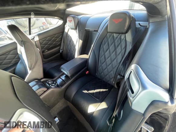 ✅ 2013 Bentley Continental GT • VIN: SCBFC7ZA0DC083202 • Lot: 89721625. Listed on Copart with 94,164 mi. Free auction sales archive from the USA and detailed vehicle history report at DreamBid. Image 8.