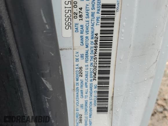 ✅ 2000 Volkswagen Beetle GLS • VIN: 3VWCD21C5YM469824 • Lot: 68413605. Listed on Copart with 197,242 mi. Free auction sales archive from the USA and detailed vehicle history report at DreamBid. Image 12.