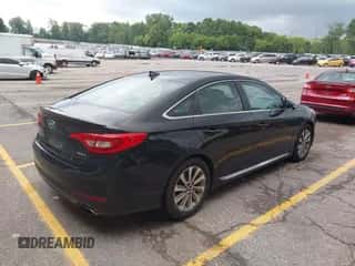 2017 Hyundai Sonata Sport z VIN 5NPE34AFXHH510474, wystawiony jako IAAI lot #42959458 z przebiegiem 160 125 mil mil oraz . Historia ofert i sprzedaży dostępna na DreamBid. Obrazek 4.