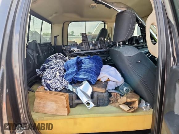 ✅ 2020 Ram 3500 Tradesman • VIN: 3C63RRGL7LG216135 • Lot: 64373255. Wystawiony na Copart z przebiegiem 82 729 mil. Bezpłatny archiwum sprzedaży aukcyjnych z USA i szczegółowy raport historii pojazdu na DreamBid. Zdjęcie 10.