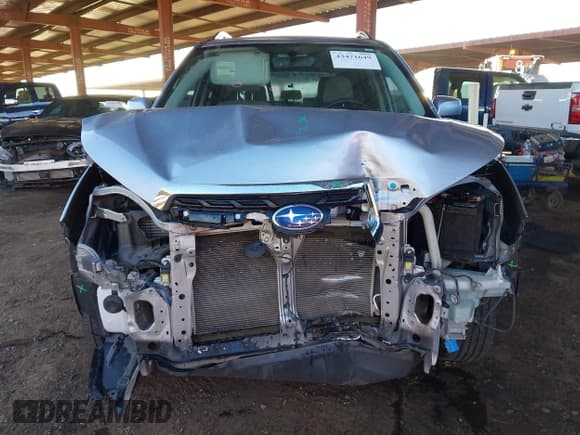 ✅ 2017 Subaru Forester Premium • VIN: JF2SJAEC6HH420519 • Lot: 43471649. Wystawiony na IAAI z przebiegiem 85 272 mil. Bezpłatny archiwum sprzedaży aukcyjnych z USA i szczegółowy raport historii pojazdu na DreamBid. Zdjęcie 13.