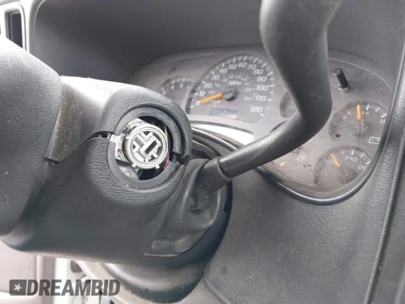 ✅ 2004 Chevrolet Suburban LT • VIN: 3GNEC16T64G184065 • Lot: 42582895. Listed on IAAI with Not provided. Free auction sales archive from the USA and detailed vehicle history report at DreamBid. Image 6.