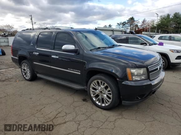 ✅ 2010 Chevrolet Suburban LTZ • VIN: 1GNUKKE34AR182672 • Lot: 90367875. Wystawiony na Copart z przebiegiem 226 745 mil. Bezpłatny archiwum sprzedaży aukcyjnych z USA i szczegółowy raport historii pojazdu na DreamBid. Zdjęcie 4.