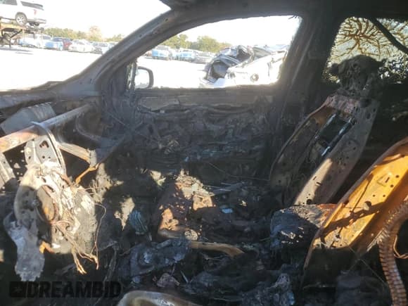 ✅ 2014 Chrysler 200 LX • VIN: 1C3CCBAB0EN209768 • Лот: 93707255. Опубликован ранее на Copart с пробегом Не указан. Бесплатный доступ к архиву аукционных продаж из США и подробный отчёт об истории автомобиля на DreamBid. Изображение 7.