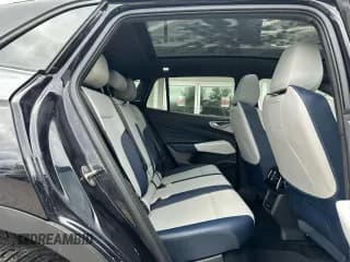 ✅ 2023 Volkswagen ID.4 Pro S • VIN: 1V2GNPE82PC001245 • Lot: 92681525. Wystawiony na Copart z przebiegiem 50 179 mil. Bezpłatny archiwum sprzedaży aukcyjnych z USA i szczegółowy raport historii pojazdu na DreamBid. Zdjęcie 6.