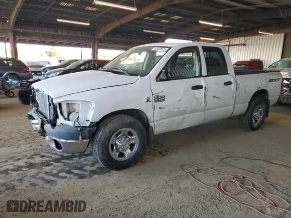 ✅ 2008 Dodge 2500 ST • VIN: 3D7KR28A48G166008 • Лот: 42439575. Опубликован ранее на Copart с пробегом 156 638 миль. Бесплатный доступ к архиву аукционных продаж из США и подробный отчёт об истории автомобиля на DreamBid. Изображение 1.