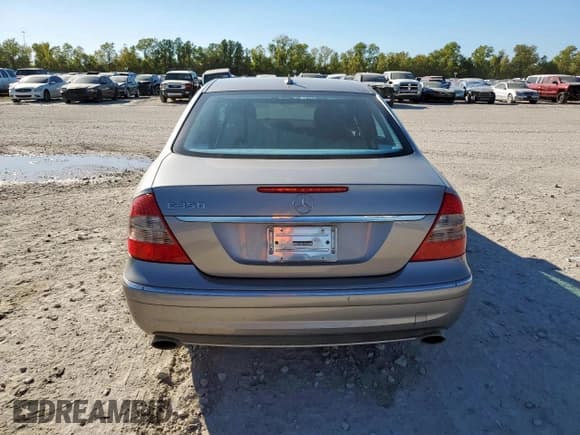 ✅ 2009 Mercedes-Benz E 350 Luxury • VIN: WDBUF56XX9B429163 • Лот: 90686385. Опубликован ранее на Copart с пробегом 159 411 миль. Бесплатный доступ к архиву аукционных продаж из США и подробный отчёт об истории автомобиля на DreamBid. Изображение 6.