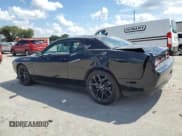 ✅ 2022 Dodge Challenger R/T • VIN: 2C3CDZBT7NH242692 • Lot: 73968374. Wystawiony na Copart z przebiegiem 35 637 mil. Bezpłatny archiwum sprzedaży aukcyjnych z USA i szczegółowy raport historii pojazdu na DreamBid. Zdjęcie 2.