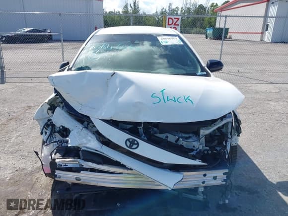 ✅ 2021 Toyota Corolla SE • VIN: 5YFS4MCE2MP075337 • Lot: 40846464. Wystawiony na IAAI z przebiegiem 49 404 mil. Bezpłatny archiwum sprzedaży aukcyjnych z USA i szczegółowy raport historii pojazdu na DreamBid. Zdjęcie 6.