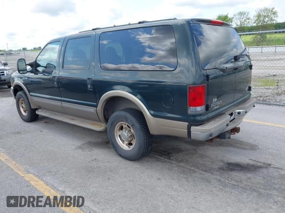 ✅ 2002 Ford Excursion Limited • VIN: 1FMNU43S42ED22009 • Лот: 42850001. Опубликован ранее на IAAI с пробегом 132 395 миль. Бесплатный доступ к архиву аукционных продаж из США и подробный отчёт об истории автомобиля на DreamBid. Изображение 3.