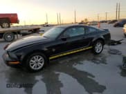 ✅ 2009 Ford Mustang • VIN: 1ZVHT80N895115401 • Lot: 85716625. Listed on Copart with 173,146 mi. Free auction sales archive from the USA and detailed vehicle history report at DreamBid. Image 1.