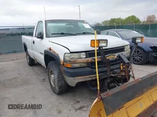 ✅ 2001 Chevrolet Silverado 2500HD • VIN: 1GCHK24U61E169062 • Lot: 42156291. Wystawiony na IAAI z przebiegiem 84 673 mil. Bezpłatny archiwum sprzedaży aukcyjnych z USA i szczegółowy raport historii pojazdu na DreamBid. Zdjęcie 1.