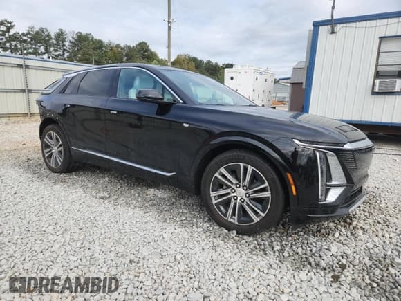 ✅ 2024 Cadillac LYRIQ Luxury • VIN: 1GYKPPRK1RZ102881 • Lot: 85891965. Listed on Copart with 21,371 mi. Free auction sales archive from the USA and detailed vehicle history report at DreamBid. Image 4.