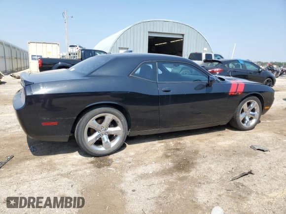✅ 2013 Dodge Challenger R/T Plus • VIN: 2C3CDYBT3DH646842 • Lot: 70435194. Wystawiony na Copart z przebiegiem 167 085 mil. Bezpłatny archiwum sprzedaży aukcyjnych z USA i szczegółowy raport historii pojazdu na DreamBid. Zdjęcie 3.