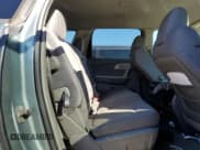 ✅ 2009 Chevrolet Traverse LS • VIN: 1GNEV13D89S142357 • Lot: 86122985. Wystawiony na Copart z przebiegiem 167 081 mil. Bezpłatny archiwum sprzedaży aukcyjnych z USA i szczegółowy raport historii pojazdu na DreamBid. Zdjęcie 11.