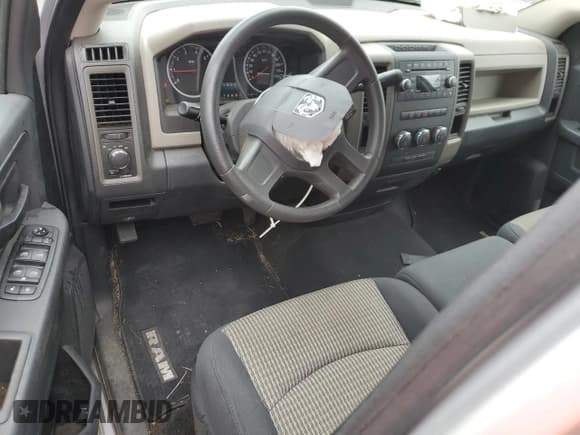 ✅ 2010 Dodge 1500 SLT • VIN: 1D7RB1GT8AS237614 • Lot: 84065454. Wystawiony na Copart z przebiegiem 57 836 mil. Bezpłatny archiwum sprzedaży aukcyjnych z USA i szczegółowy raport historii pojazdu na DreamBid. Zdjęcie 8.