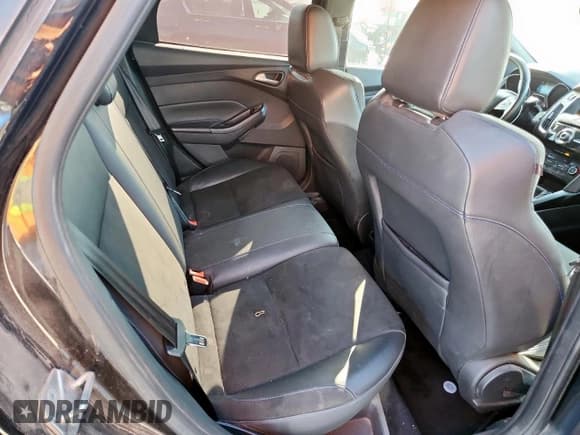 ✅ 2017 Ford Focus RS • VIN: WF0DP3TH1H4120147 • Lot: 84587585. Wystawiony na Copart z przebiegiem 81 267 mil. Bezpłatny archiwum sprzedaży aukcyjnych z USA i szczegółowy raport historii pojazdu na DreamBid. Zdjęcie 10.