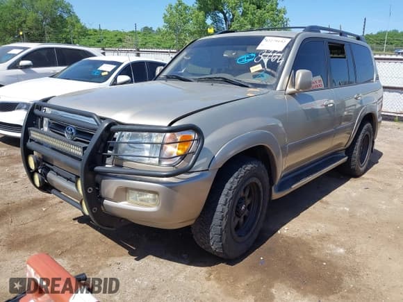 ✅ 2003 Toyota Land Cruiser • VIN: JTEHT05J632048764 • Лот: 42279192. Опубликован ранее на IAAI с пробегом 303 680 миль. Бесплатный доступ к архиву аукционных продаж из США и подробный отчёт об истории автомобиля на DreamBid. Изображение 2.