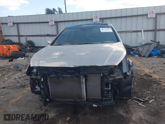 ✅ 2015 Hyundai Sonata Limited • VIN: 5NPE34AB2FH151745 • Лот: 40773654. Опубликован ранее на IAAI с пробегом 119 339 миль. Бесплатный доступ к архиву аукционных продаж из США и подробный отчёт об истории автомобиля на DreamBid. Изображение 12.