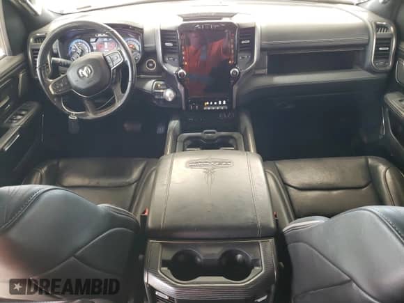 2019 Ram 1500 Limited z VIN 1C6SRFHT5KN619660, wystawiony jako Copart lot #85846335 z przebiegiem 120 427 mil mil oraz Szkoda całkowita • Salvage title. Historia ofert i sprzedaży dostępna na DreamBid. Obrazek 8.