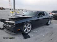 ✅ 2013 Dodge Challenger R/T • VIN: 2C3CDYBT6DH524203 • Lot: 87437714. Wystawiony na Copart z przebiegiem 174 752 mil. Bezpłatny archiwum sprzedaży aukcyjnych z USA i szczegółowy raport historii pojazdu na DreamBid. Zdjęcie 1.