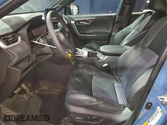 ✅ 2023 Toyota RAV4 Hybrid XSE • VIN: 4T3E6RFV2PU126698 • Lot: 94609785. Listed on Copart with 42,177 mi. Free auction sales archive from the USA and detailed vehicle history report at DreamBid. Image 7.