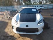 ✅ 2024 Toyota 86 TRUENO Edition • VIN: JF1ZNBM16R9750458 • Lot: 43624602. Wystawiony na IAAI z przebiegiem 29 997 mil. Bezpłatny archiwum sprzedaży aukcyjnych z USA i szczegółowy raport historii pojazdu na DreamBid. Zdjęcie 12.
