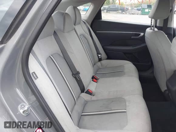 ✅ 2021 Hyundai Sonata SE • VIN: 5NPEG4JA0MH068162 • Lot: 43178659. Wystawiony na IAAI z przebiegiem 109 602 mil mil. Skorzystaj z bezpłatnego archiwum sprzedaży aukcyjnych z USA i zobacz szczegółowy raport historii pojazdu na DreamBid. Zdjęcie 8.