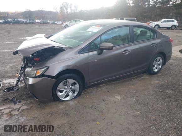 ✅ 2014 Honda Civic LX • VIN: 19XFB2F55EE049051 • Лот: 43559223. Опубликован ранее на IAAI с пробегом 81 468 миль. Бесплатный доступ к архиву аукционных продаж из США и подробный отчёт об истории автомобиля на DreamBid. Изображение 2.