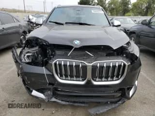 ✅ 2023 BMW X1 xDrive28i • VIN: WBX73EF05P5W05089 • Lot: 56880074. Listed on Copart with 8,030 mi. Free auction sales archive from the USA and detailed vehicle history report at DreamBid. Image 5.