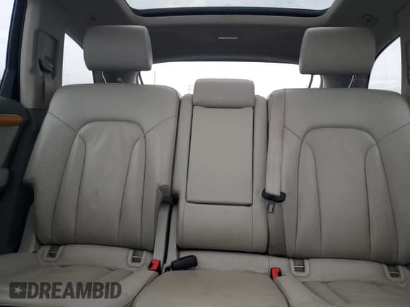 ✅ 2010 Audi Q7 Prestige • VIN: WA1VMAFE0AD005528 • Lot: 82072335. Listed on Copart with 208,405 mi. Free auction sales archive from the USA and detailed vehicle history report at DreamBid. Image 10.