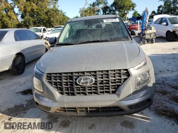 2022 Hyundai Venue SE z VIN KMHRB8A3XNU177787, wystawiony jako Copart lot #78832614 z przebiegiem 31 626 mil mil oraz Nie do naprawy • Non repairable. Historia ofert i sprzedaży dostępna na DreamBid. Obrazek 5.