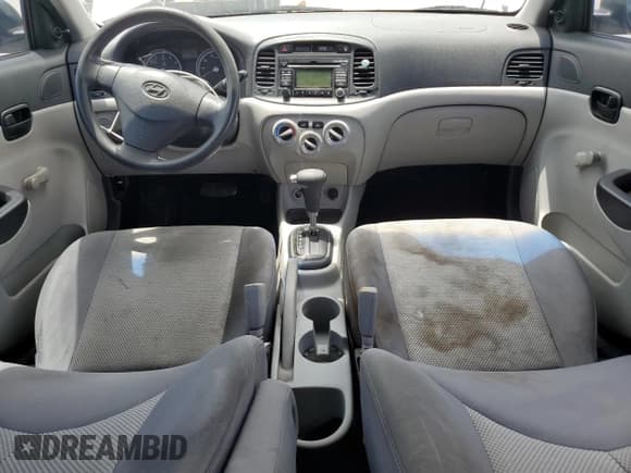 ✅ 2010 Hyundai Accent GLS • VIN: KMHCN4AC4AU461691 • Лот: 65191315. Опубликован ранее на Copart с пробегом 212 896 миль. Бесплатный доступ к архиву аукционных продаж из США и подробный отчёт об истории автомобиля на DreamBid. Изображение 8.