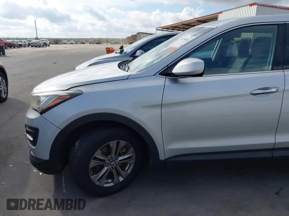 ✅ 2014 Hyundai Santa Fe • VIN: 5XYZT3LB1EG162718 • Лот: 43236826. Опубликован ранее на IAAI с пробегом 197 087 миль. Бесплатный доступ к архиву аукционных продаж из США и подробный отчёт об истории автомобиля на DreamBid. Изображение 17.