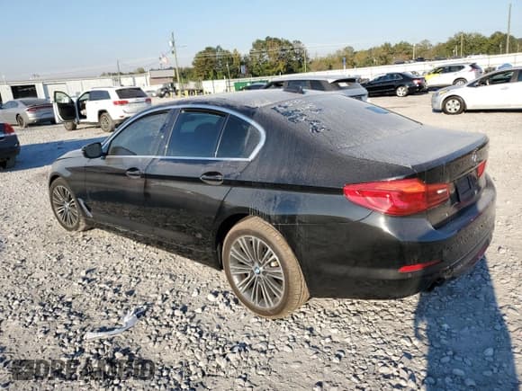 ✅ 2019 BMW 5 Series 530i • VIN: WBAJA5C56KWW26168 • Лот: 86286405. Опубликован ранее на Copart с пробегом Не указан. Бесплатный доступ к архиву аукционных продаж из США и подробный отчёт об истории автомобиля на DreamBid. Изображение 2.