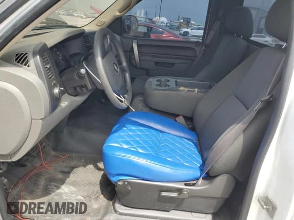 ✅ 2012 Chevrolet Silverado 1500 Work Truck • VIN: 1GCNCPEXXCZ338940 • Lot: 67523294. Listed on Copart with 156,441 mi. Free auction sales archive from the USA and detailed vehicle history report at DreamBid. Image 7.