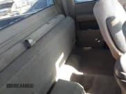 ✅ 1996 GMC Sierra 1500 • VIN: 1GTEC19R0TE524941 • Lot: 42827420. Wystawiony na IAAI z przebiegiem 186 246 mil. Bezpłatny archiwum sprzedaży aukcyjnych z USA i szczegółowy raport historii pojazdu na DreamBid. Zdjęcie 8.