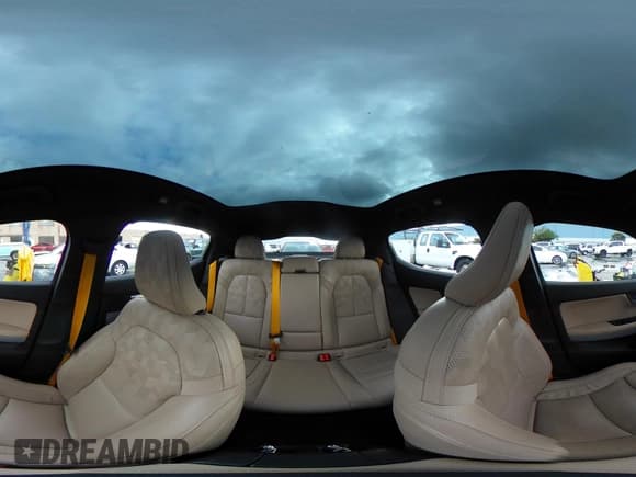 ✅ 2022 Polestar 2 • VIN: LPSED3KA3NL053162 • Lot: 43759857. Wystawiony na IAAI z przebiegiem 23 745 mil. Bezpłatny archiwum sprzedaży aukcyjnych z USA i szczegółowy raport historii pojazdu na DreamBid. Zdjęcie 19.