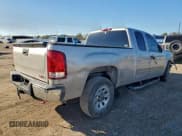 ✅ 2009 GMC Sierra 1500 SL • VIN: 2GTEC19C791134571 • Lot: 94501615. Wystawiony na Copart z przebiegiem 227 603 mil. Bezpłatny archiwum sprzedaży aukcyjnych z USA i szczegółowy raport historii pojazdu na DreamBid. Zdjęcie 3.