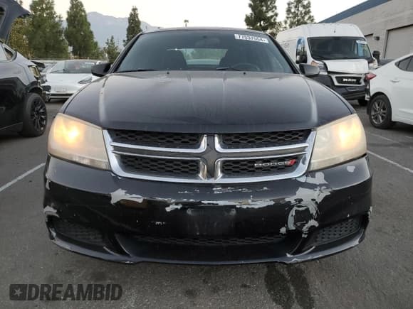 ✅ 2012 Dodge Avenger SE • VIN: 1C3CDZAB1CN322132 • Лот: 77537554. Опубликован ранее на Copart с пробегом 155 158 миль. Бесплатный доступ к архиву аукционных продаж из США и подробный отчёт об истории автомобиля на DreamBid. Изображение 5.