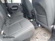 ✅ 2021 Jeep Gladiator Sport S • VIN: 1C6JJTAM7ML554412 • Lot: 42199167. Wystawiony na IAAI z przebiegiem 74 263 mil. Bezpłatny archiwum sprzedaży aukcyjnych z USA i szczegółowy raport historii pojazdu na DreamBid. Zdjęcie 8.