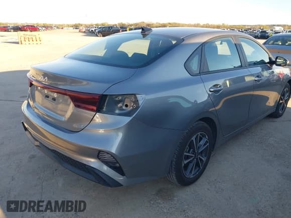 ✅ 2024 Kia Forte LXS • VIN: 3KPF24AD3RE738294 • Lot: 43784142. Listed on IAAI with 37,489 mi. Free auction sales archive from the USA and detailed vehicle history report at DreamBid. Image 4.